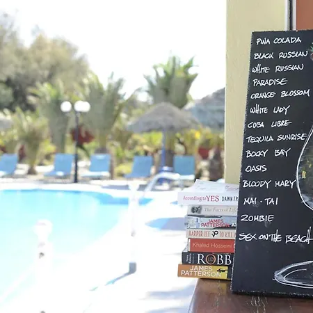 Deluxe Charming With Pool בית נופש Vlychada