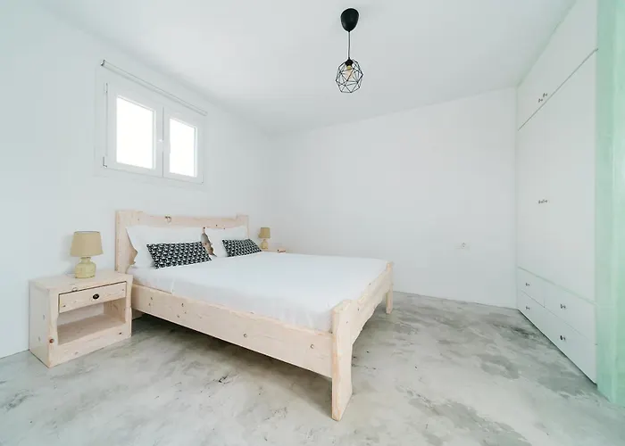 Deluxe Charming With Pool