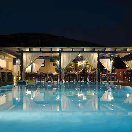 Deluxe Charming With Pool Hébergement de vacances Vlychada